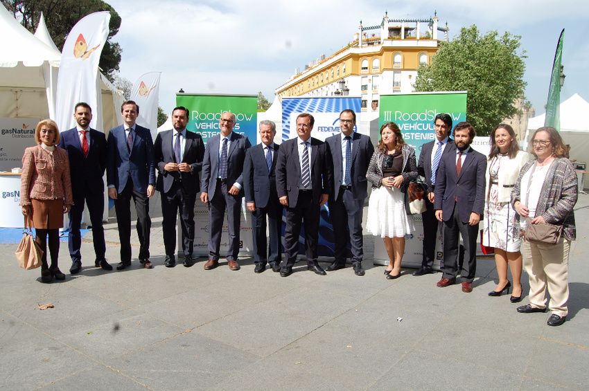 Hispacold patrocina el III Roadshow de Vehículos Sostenibles de Sevilla instalado en Puerta de Jerez 